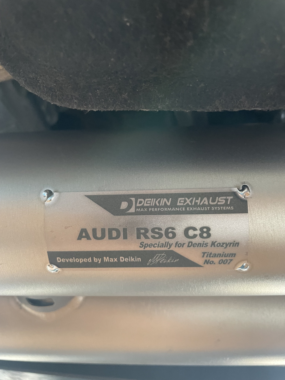 7 порядковый номер Titanium — Audi RS6 (C8)