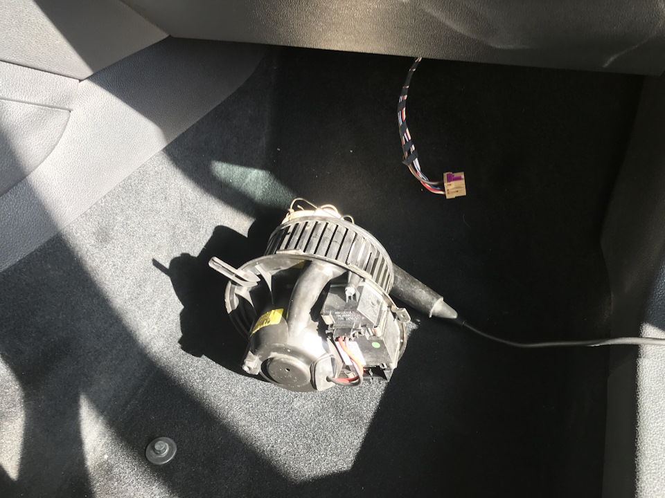 Фото в бортжурнале Volkswagen Jetta VI