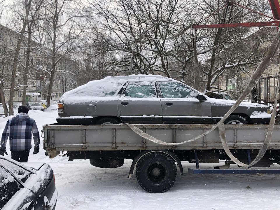 На эвике) — Audi 100 (C4)