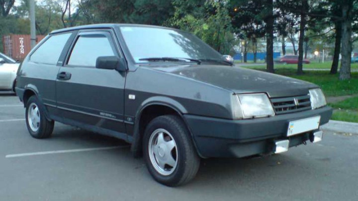 Lada 2108