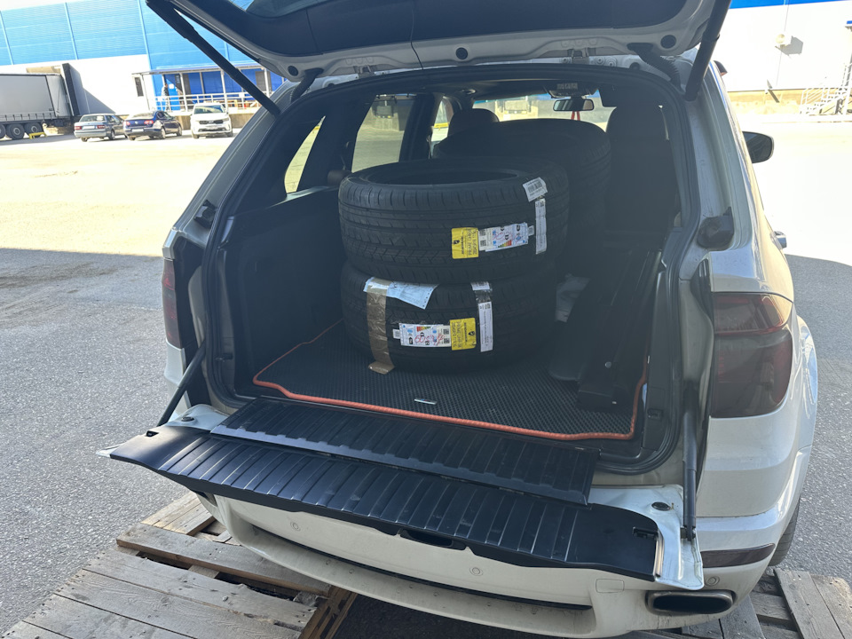 Photo from the logbook BMW X5 (E70)