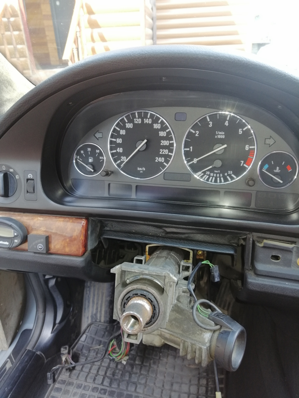 Фото в бортжурнале BMW 5 series (E39)