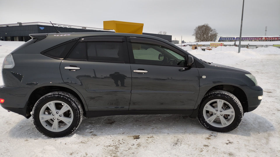 Фото в бортжурнале Toyota Harrier (2G)