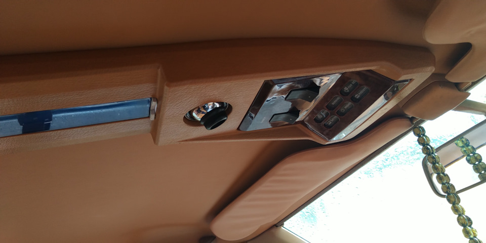 Спереди тоже все четко — Nissan Cedric (5G)
