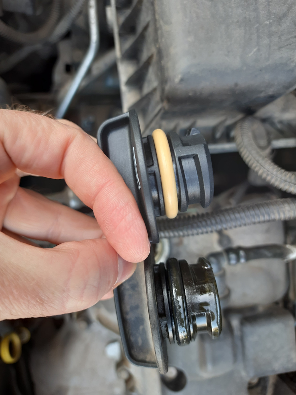 В сравнении со старой — Chevrolet Cobalt (2G)