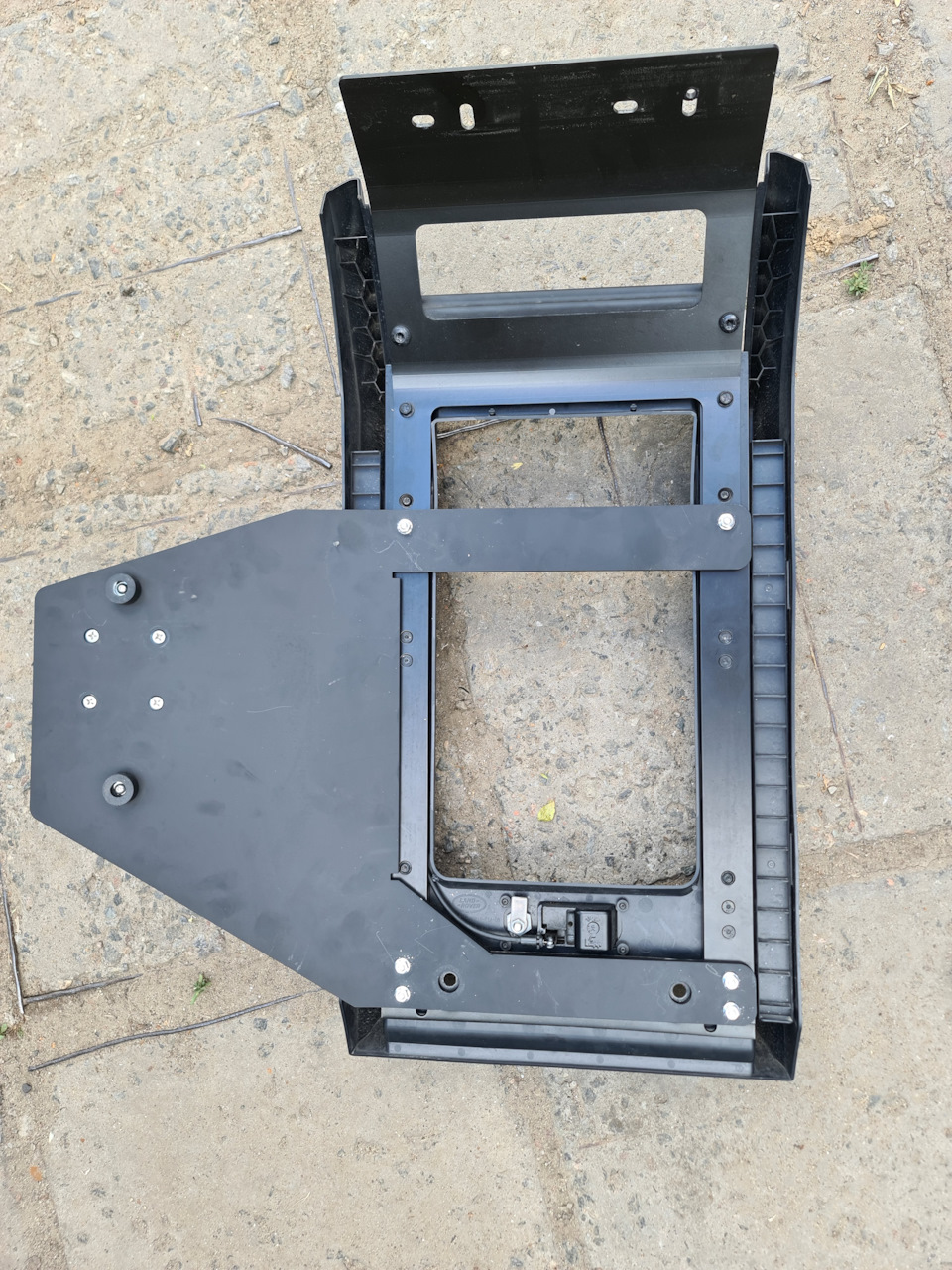 Фото в бортжурнале Land Rover Defender (L663)