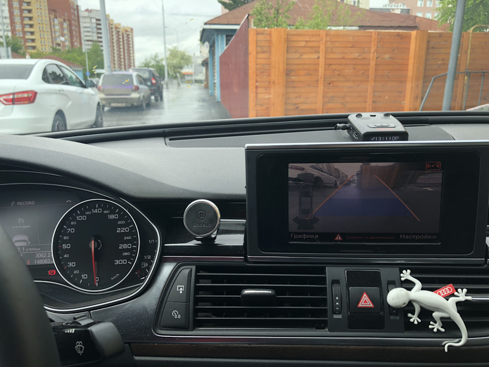 Из салона выглядит так — Audi A6 (C7)