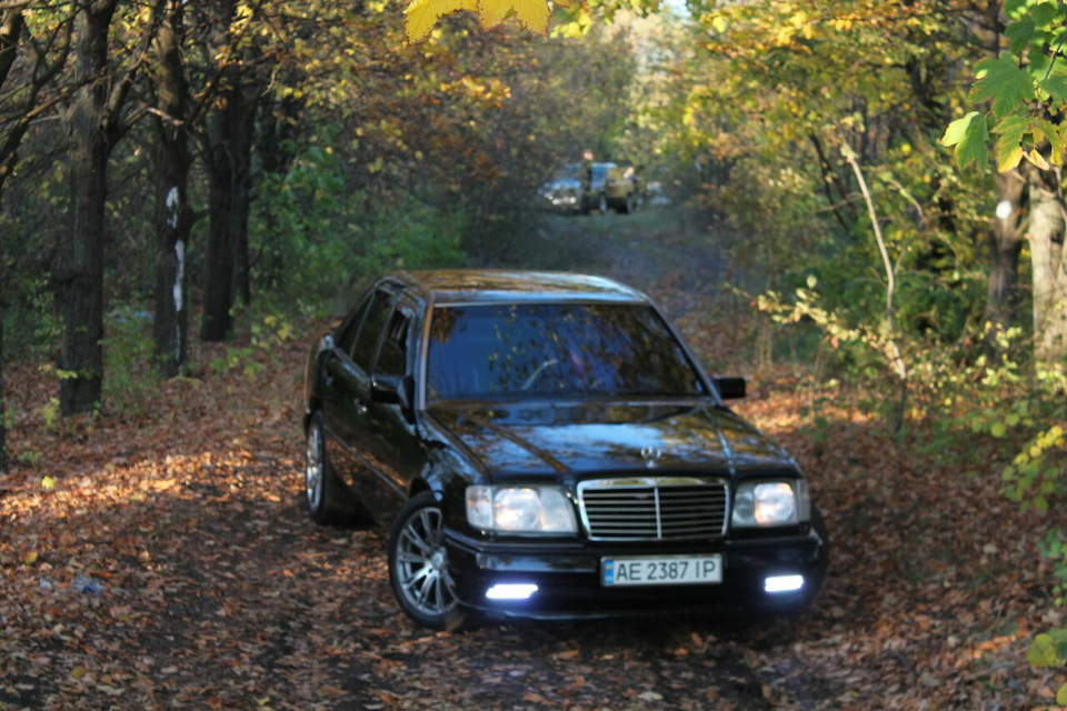 Фото в бортжурнале Mercedes-Benz E-Class (W124)