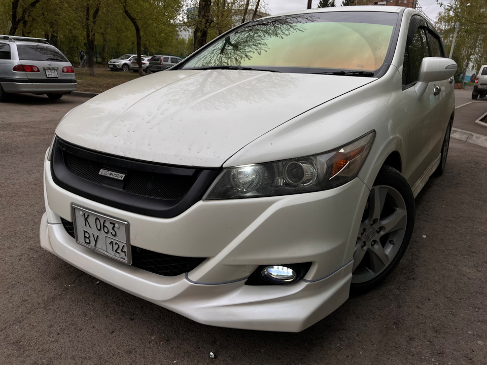 Фото в бортжурнале Honda Stream (RN6-9)