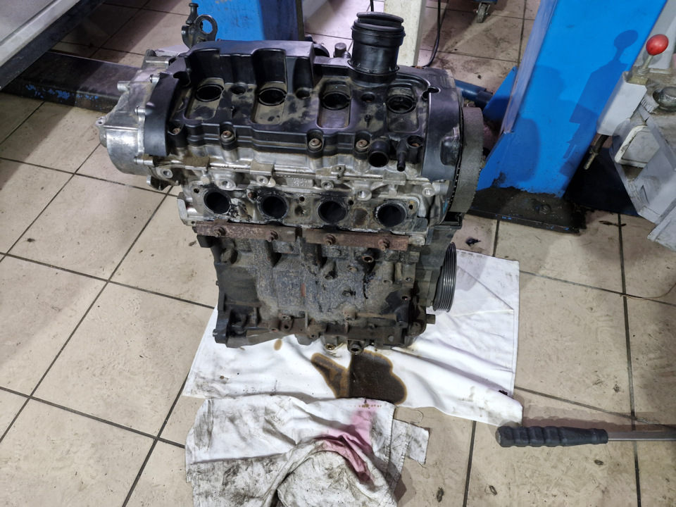 Фото в бортжурнале Audi TT (2G)