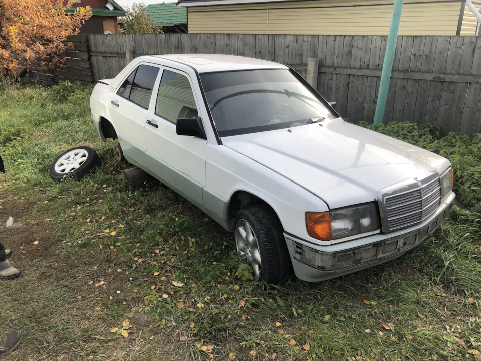 Фото в бортжурнале Mercedes-Benz 190 (W201)