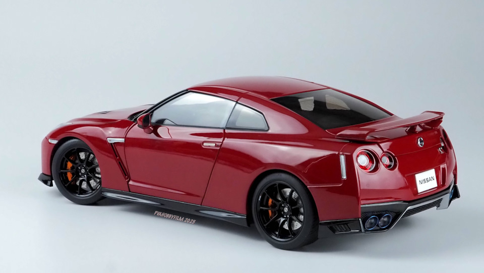 1/18 Nissan GT-R (R35) Track Edition Engineered by NISMO, 2020