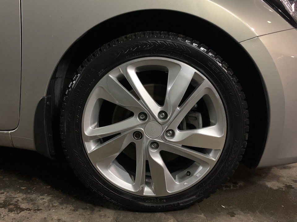 Фото в бортжурнале KIA Ceed SW (2G)