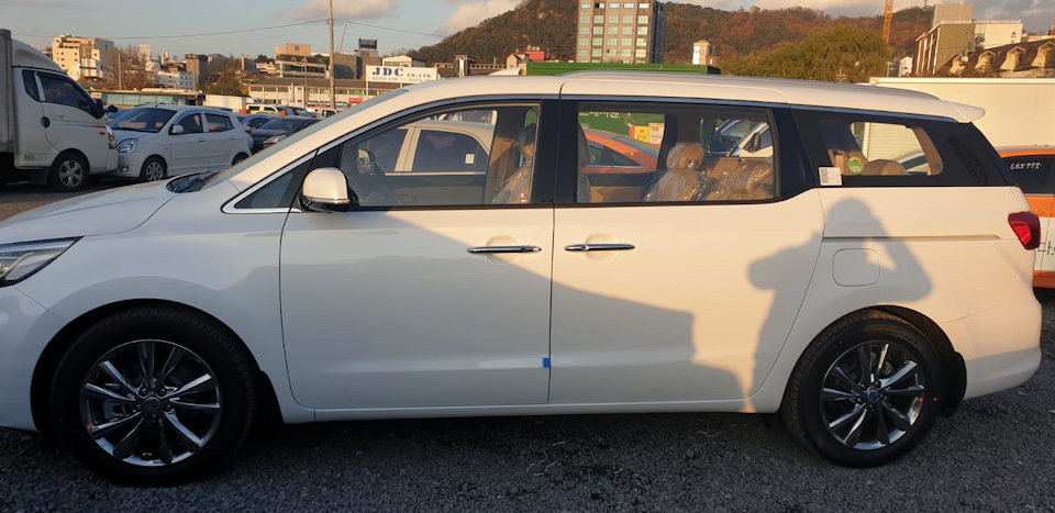 Фото в бортжурнале KIA Carnival (3G)