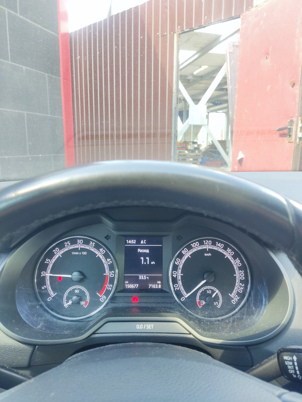 Забираю сапфирку из сервиса. — Skoda Octavia Combi A7 Mk3