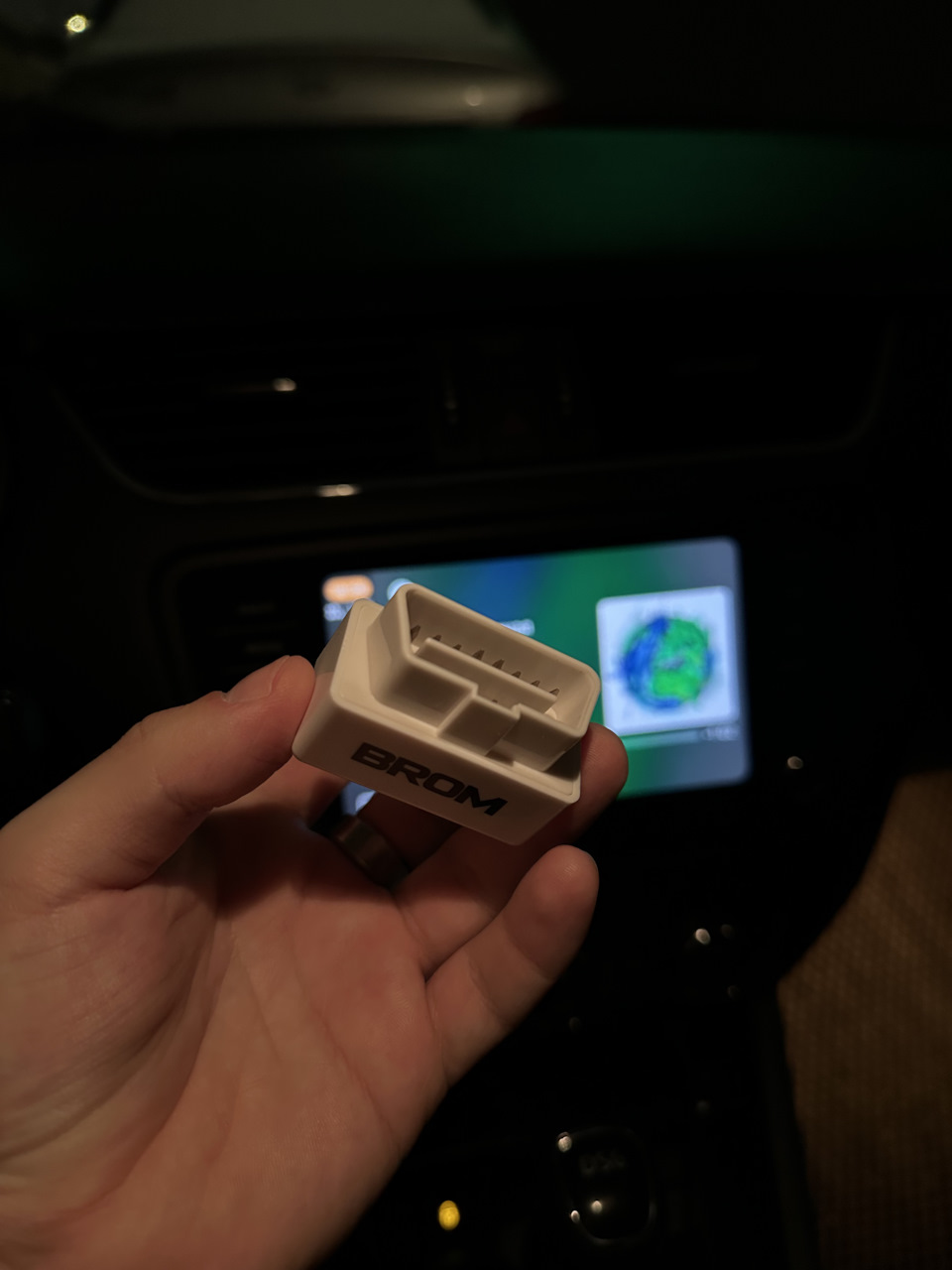 BROM S10 (v1.5) — Skoda Octavia A7 Mk3