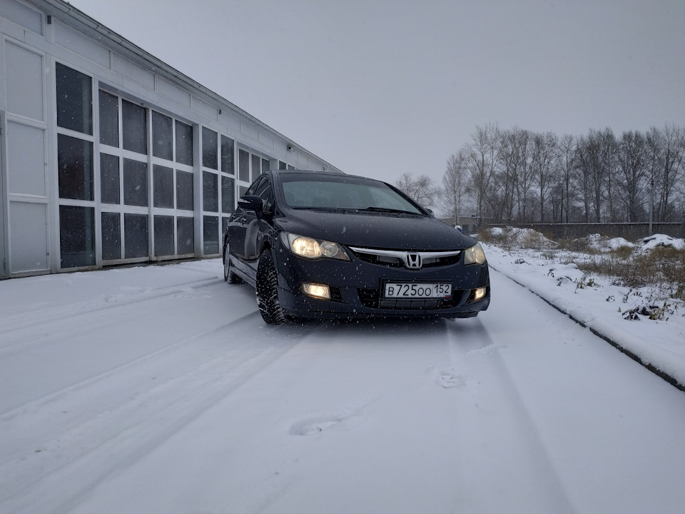 7 — Honda Civic 4D (8G)