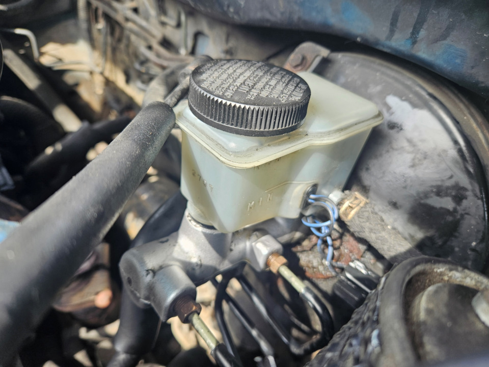 Фото в бортжурнале Mazda 626 IV (GE)