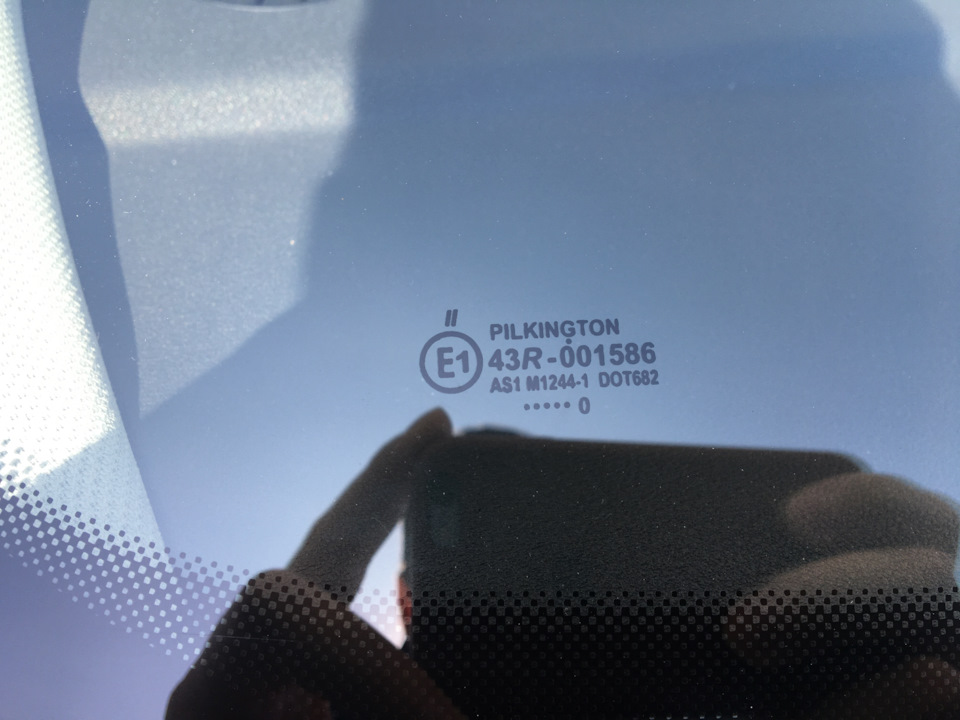 Маркировка. — Audi A3 Sportback (8PA). Запчасти на фото: 43R001586