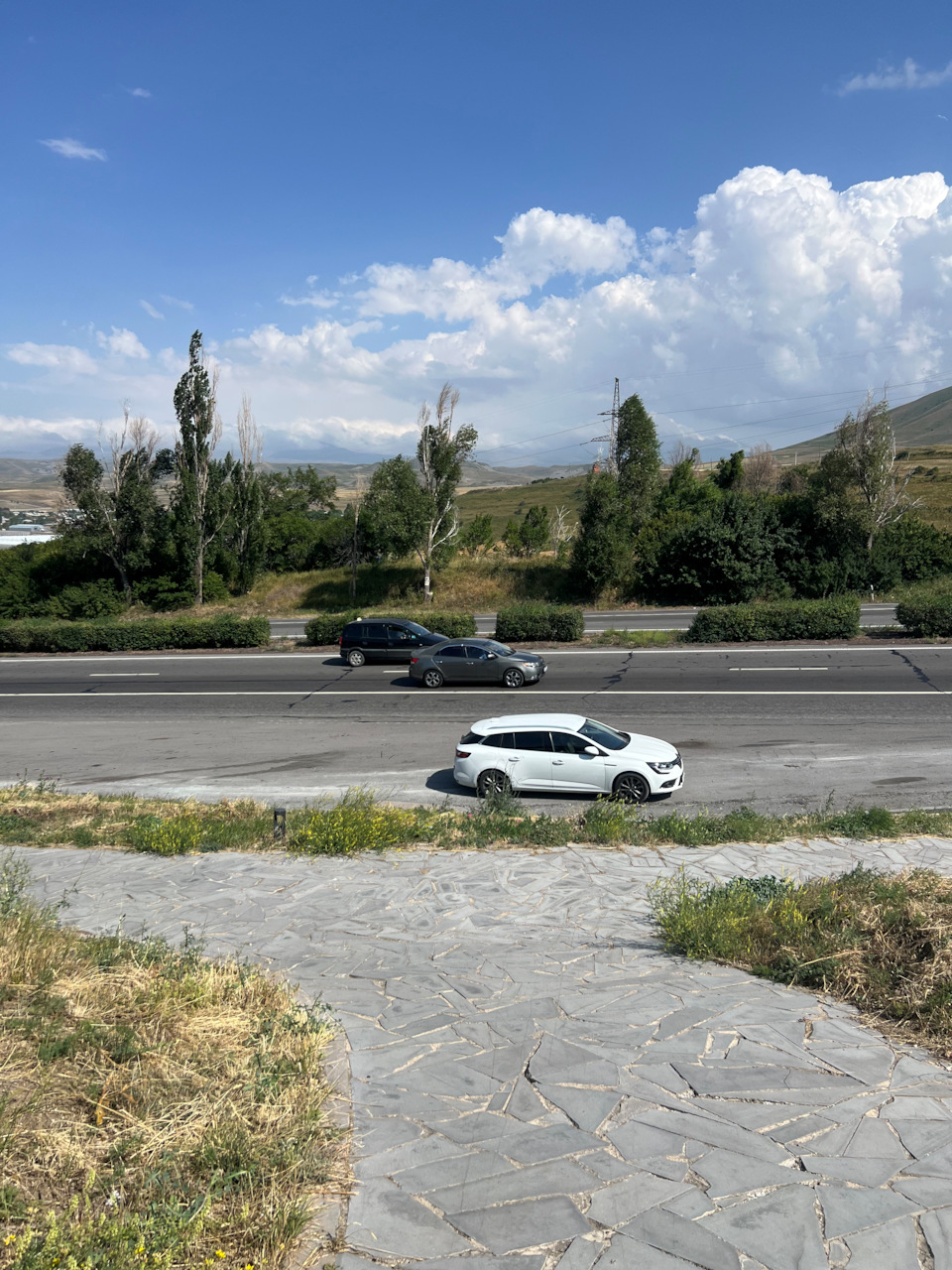 Фото в бортжурнале Renault Megane IV