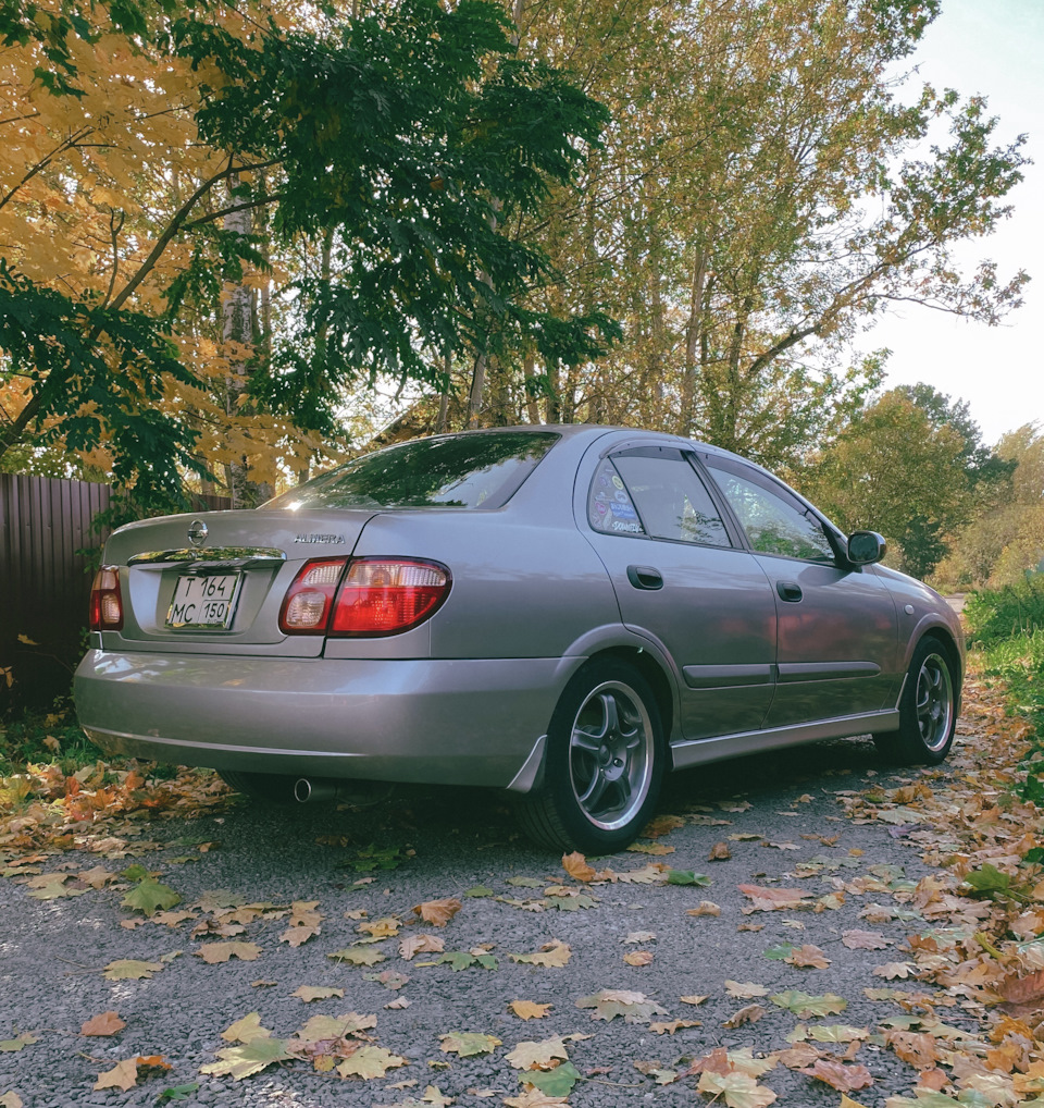 Глянь че — Nissan Almera II (N16)