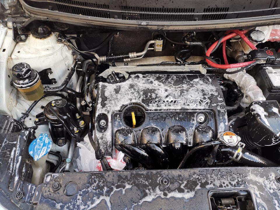 Пена в действии — KIA Rio (3G)
