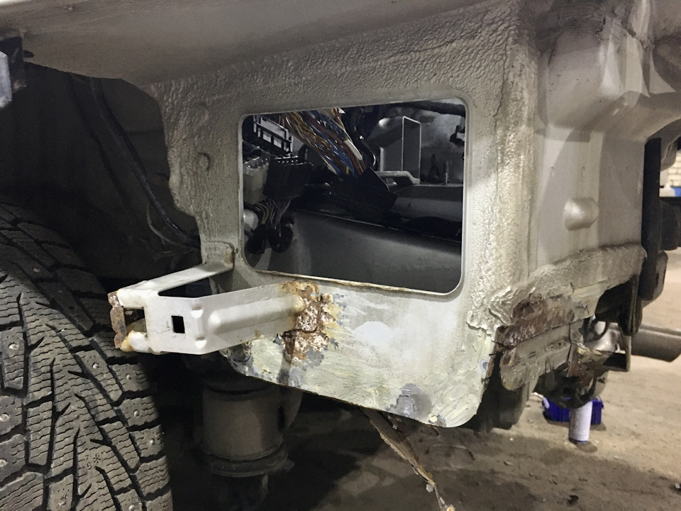Фото в бортжурнале BMW X5 (E53)