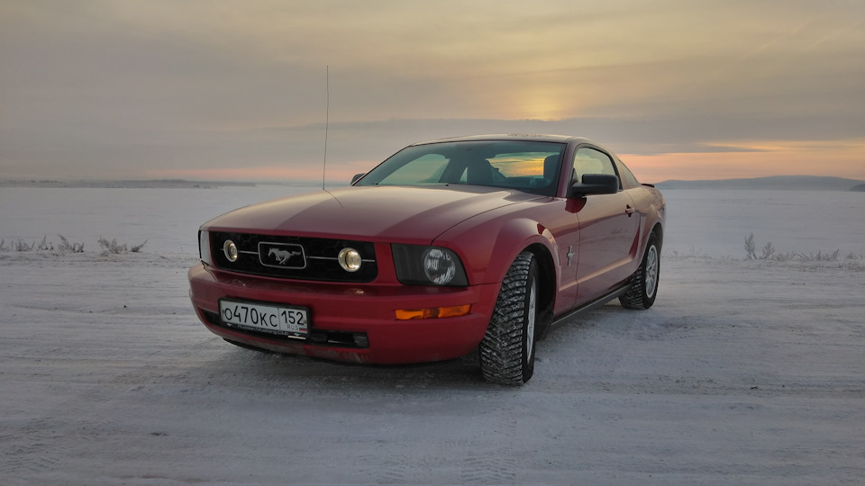 Ford Mustang V6 Redfire