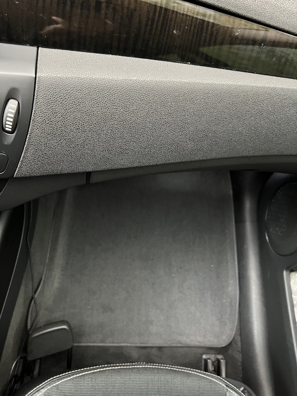 Фото в бортжурнале Renault Laguna III