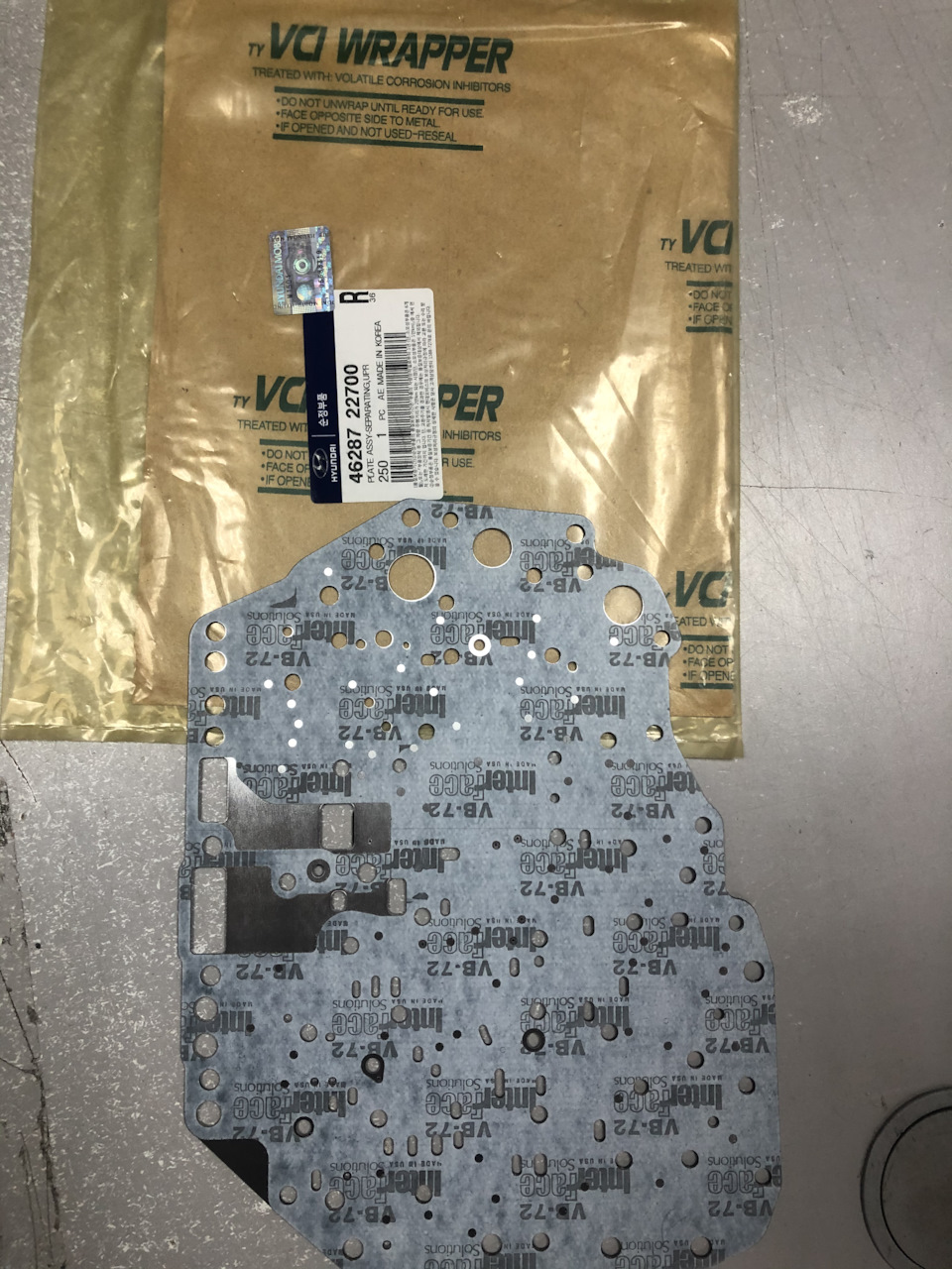 Фото в бортжурнале Hyundai Accent (2G). Запчасти на фото: 4628722700