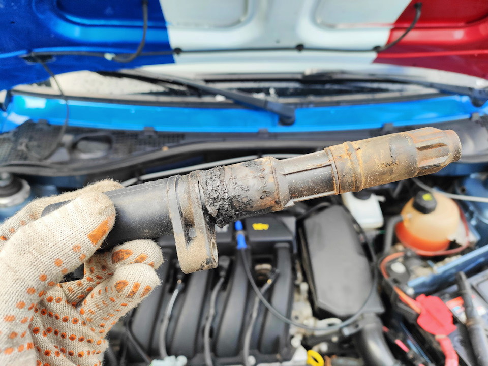 Фото в бортжурнале Renault Logan (1G)