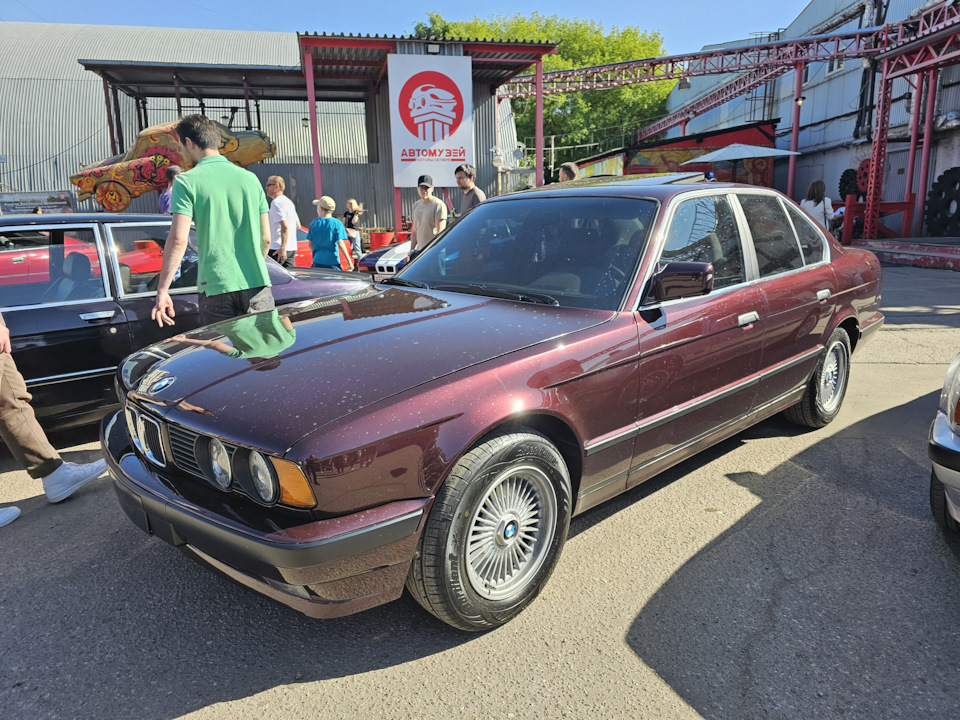 Photo from the logbook BMW 5 series (E60)