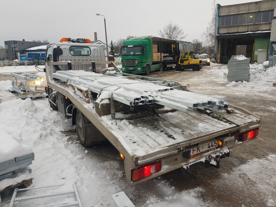 Фото в бортжурнале Nissan Cabstar