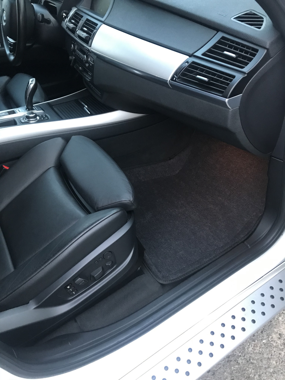 Фото в бортжурнале BMW X5 (E70)
