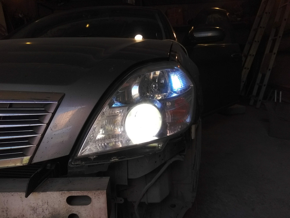 При включении габаритов и ближнего. ДХО гаснут. — Nissan Teana (J31)
