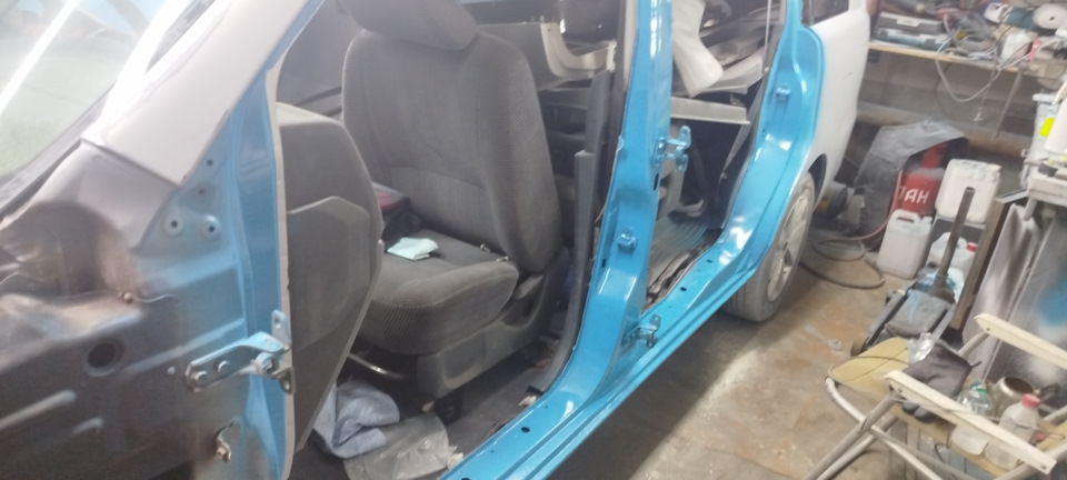 Фото в бортжурнале Mitsubishi Dion