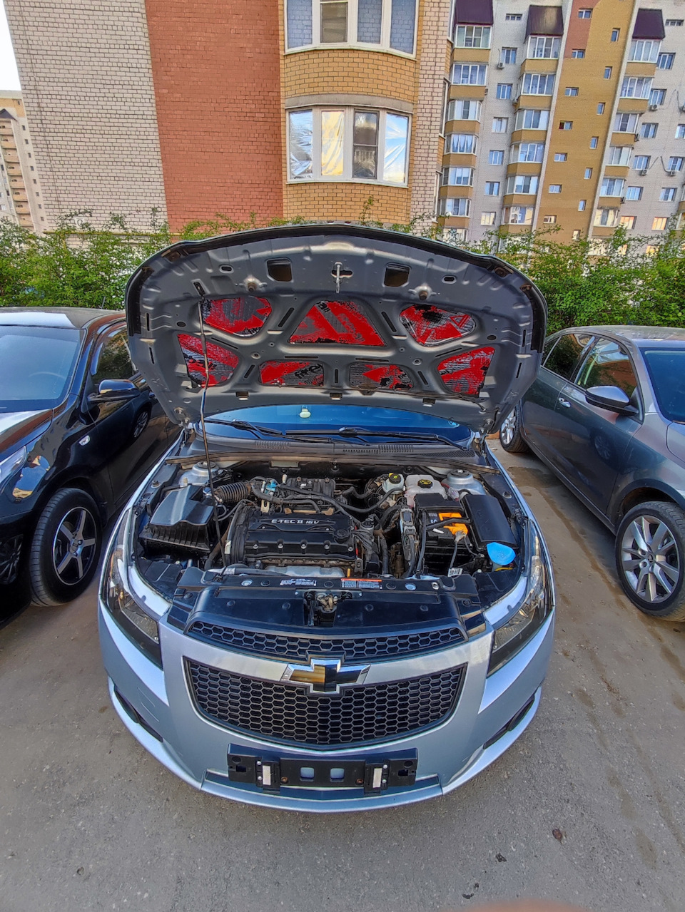 Капот — Chevrolet Cruze (1G)
