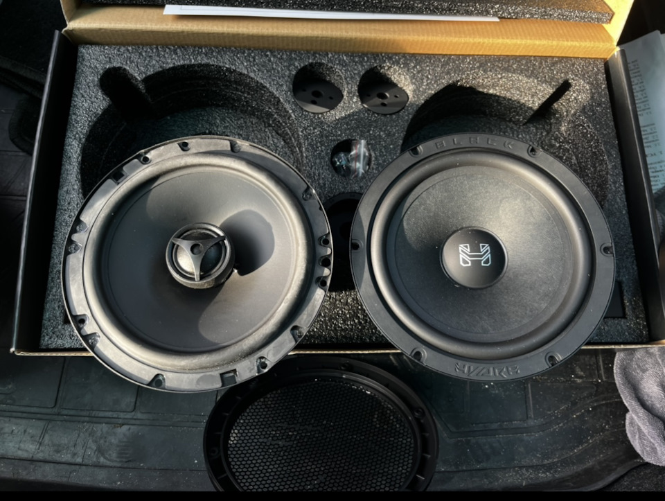 Слева morel tempo coax 6 — Skoda Octavia A7 Mk3