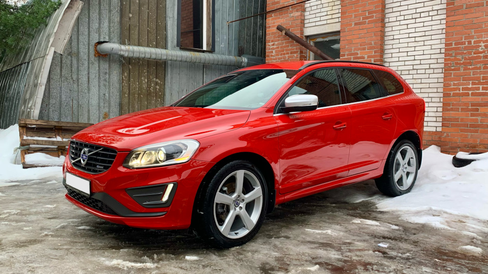 Volvo XC60 R-design Дикая