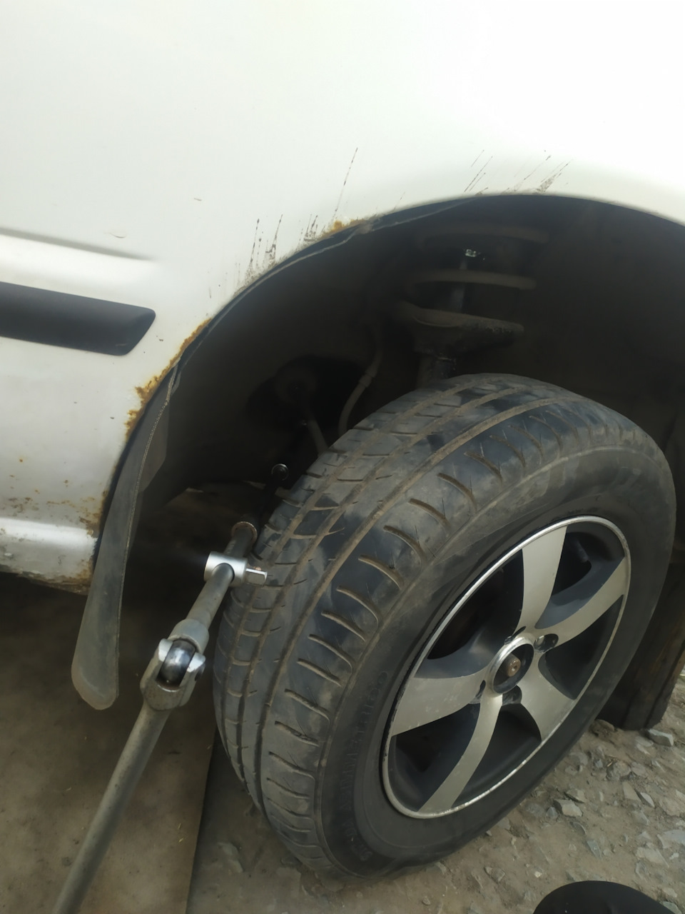 Фото в бортжурнале Nissan Wingroad (Y10)