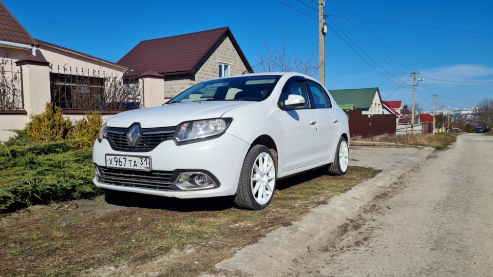 Фото в бортжурнале Renault Logan (2G)