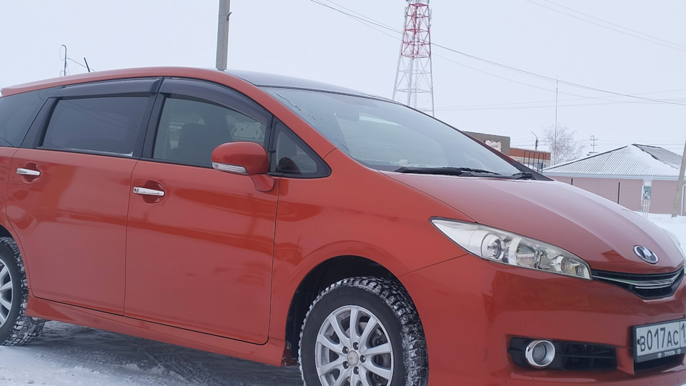 Toyota Wish Orange Lava