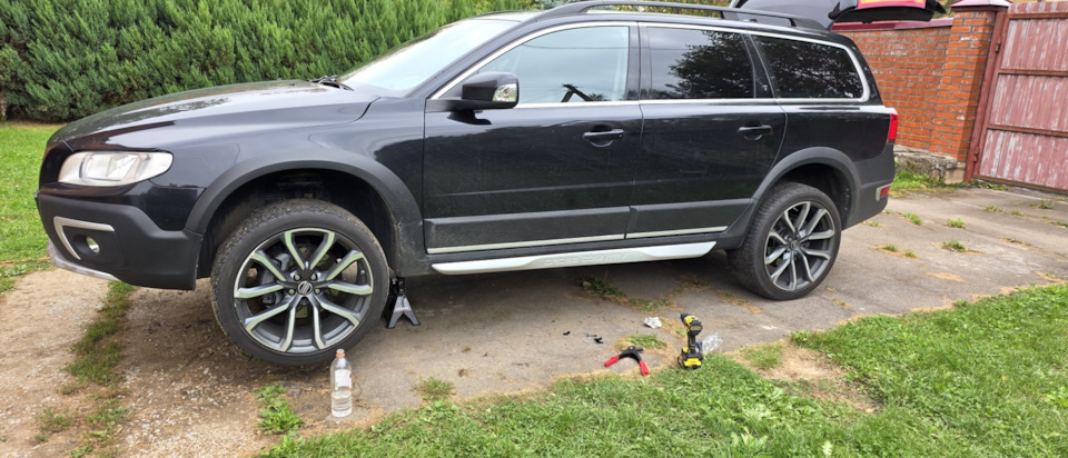 Фото в бортжурнале Volvo XC70 III
