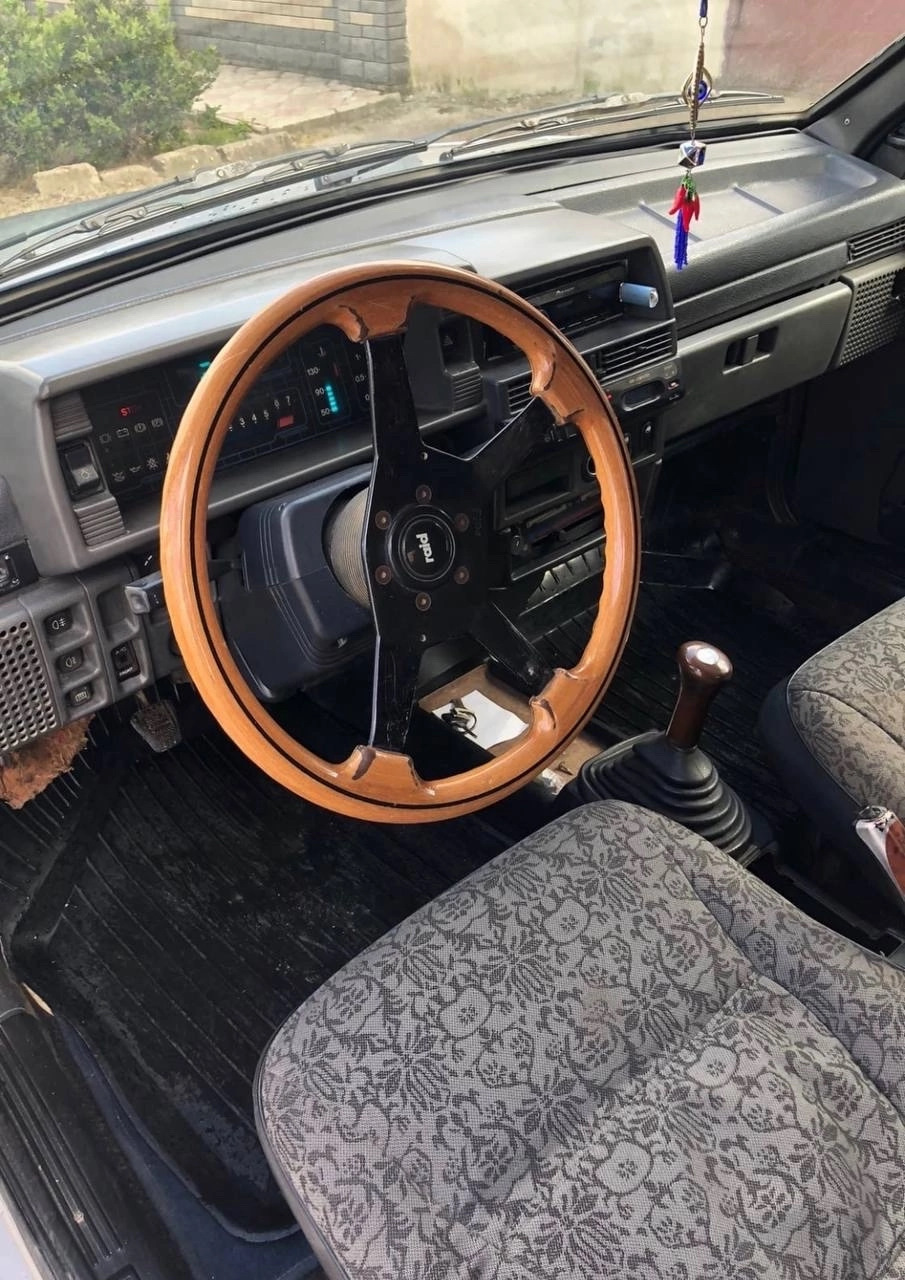 Вот пример ВАЗ 21099 1992 года. Вопрос штатный ли МК, остается открытым — Lada 21093