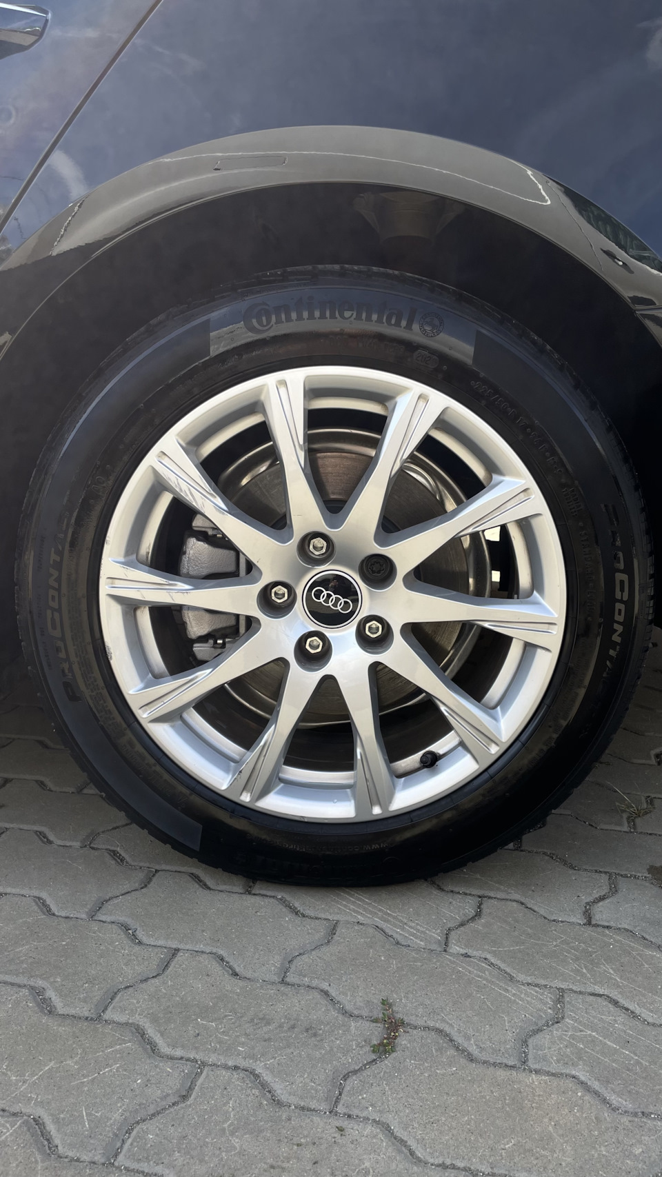 225/50 r17 — Audi A4 (B9). Запчасти на фото: 230213