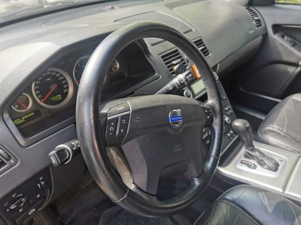 Фото в бортжурнале Volvo XC90 (1G)