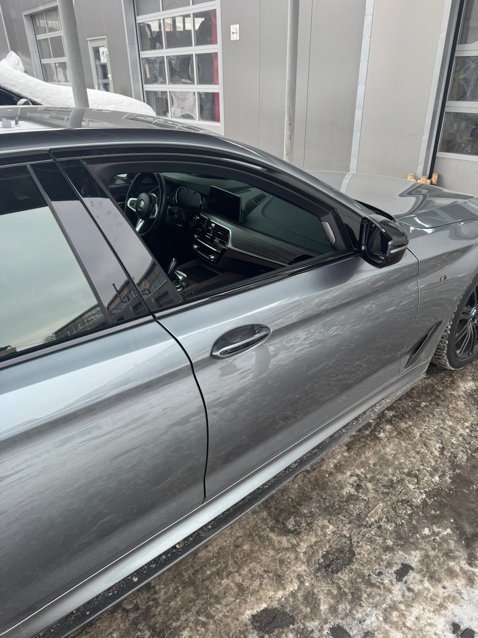 Photo from the logbook BMW 5 series (G30)