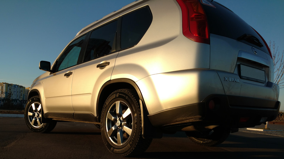 Nissan X-Trail 2008 2.5 МT