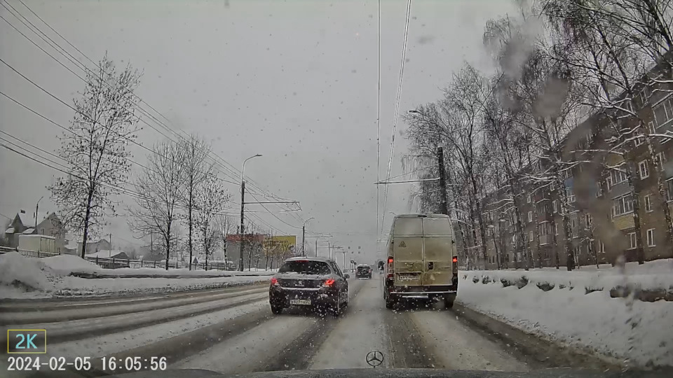 Фото в бортжурнале Mercedes-Benz E-Class (W211)