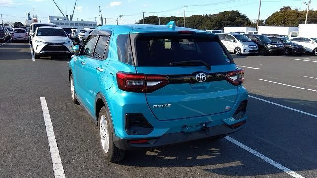Toyota Raize Крепыш